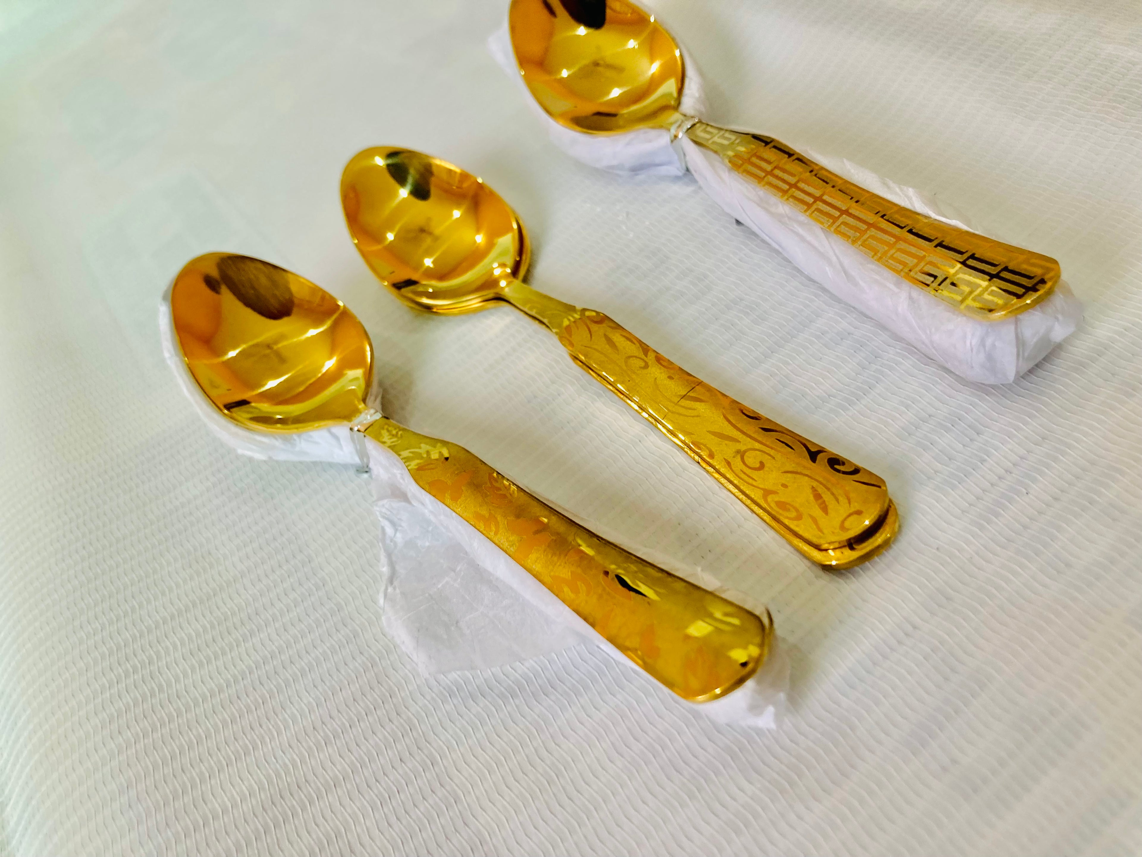 6 pcs golden spoons for daily use