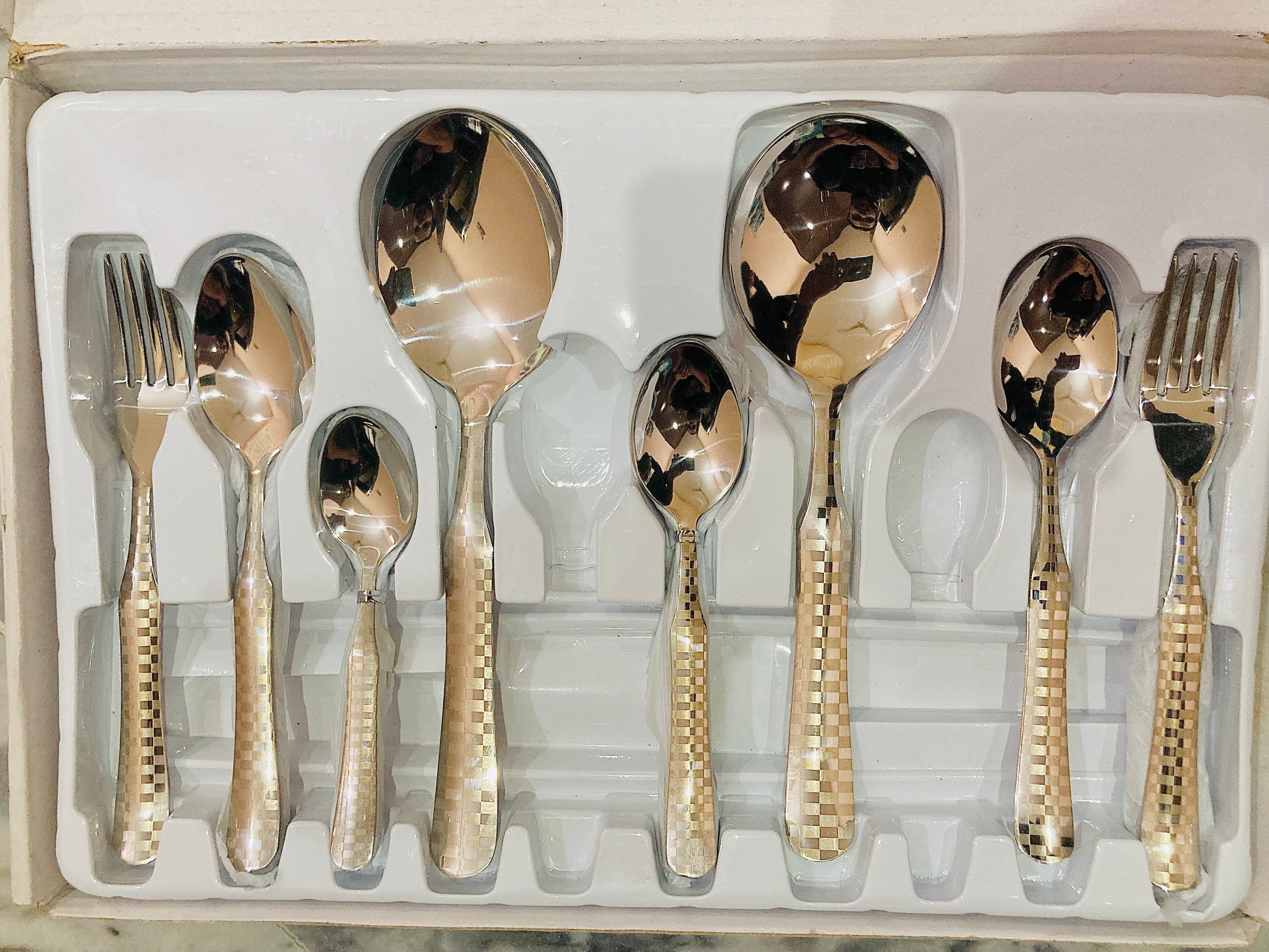 29-Piece Stainless Steel Cutlery Set | Luxury Silver Flatware Set with White Floral Handles | Spoons, Forks & Serving Utensils