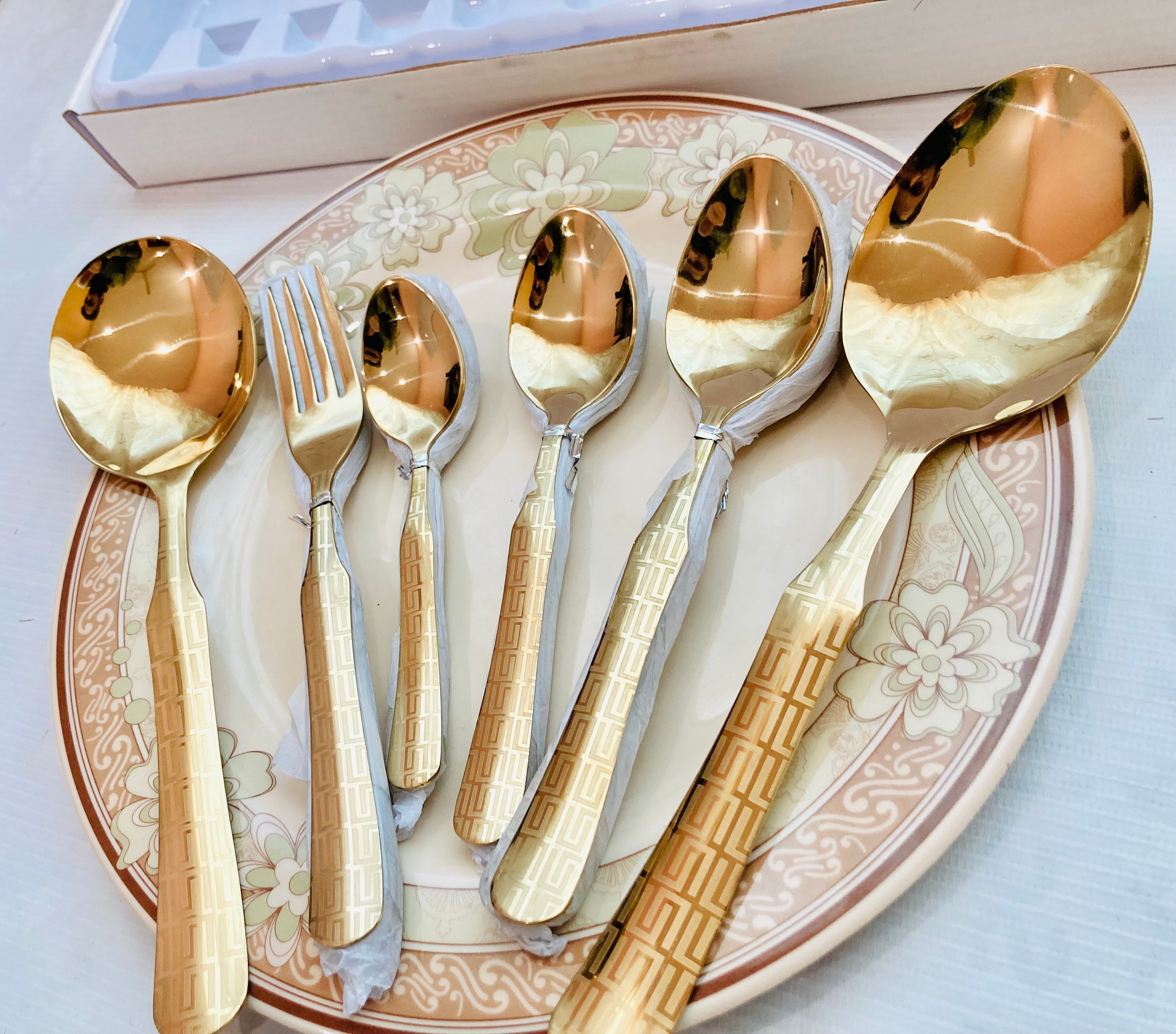 29 pcs Versace design Stainless steel Golden Cutlery Set of spoons