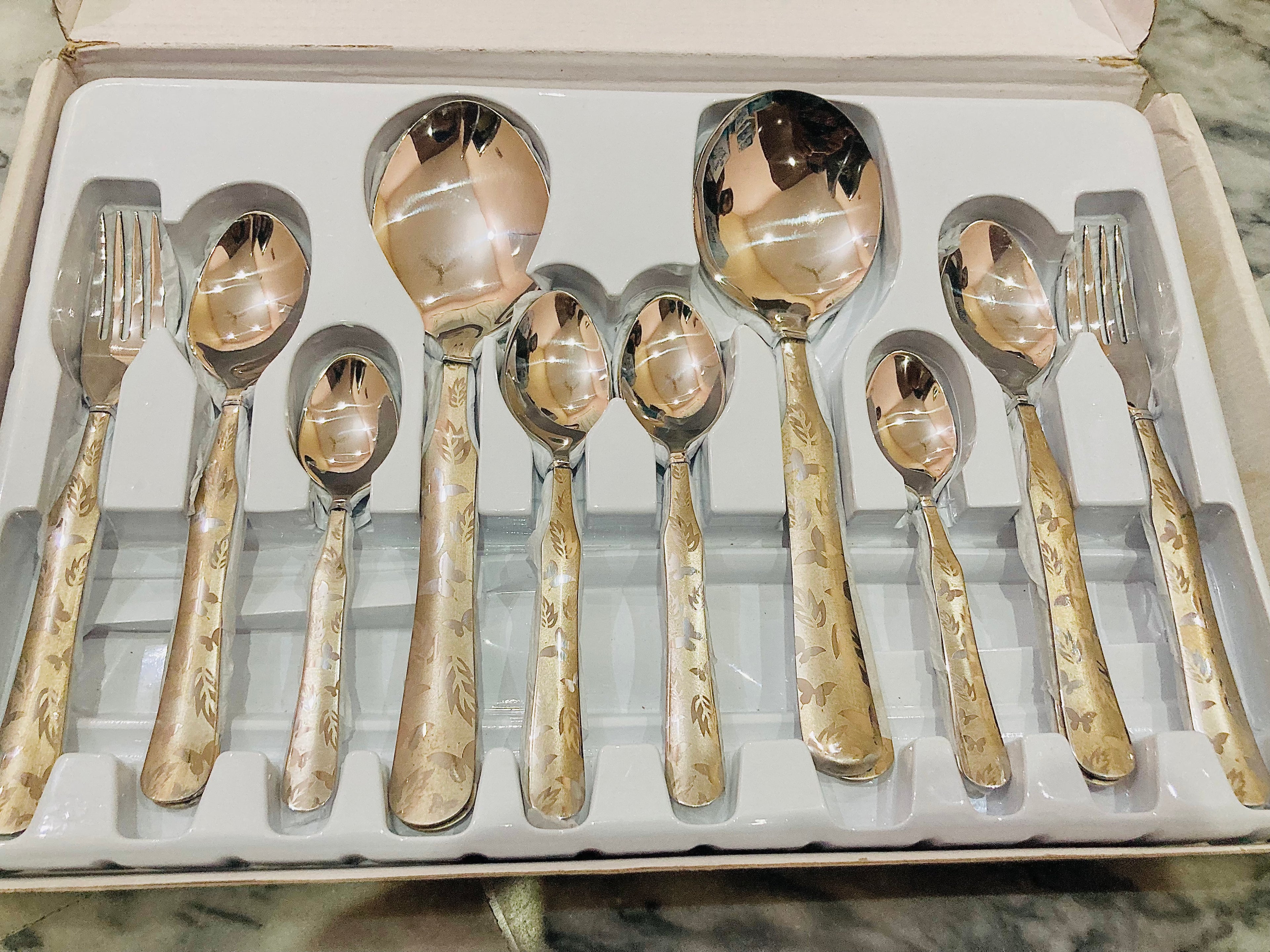 29-Piece Stainless Steel Cutlery Set | Luxury Silver Flatware Set with White Floral Handles | Spoons, Forks & Serving Utensils