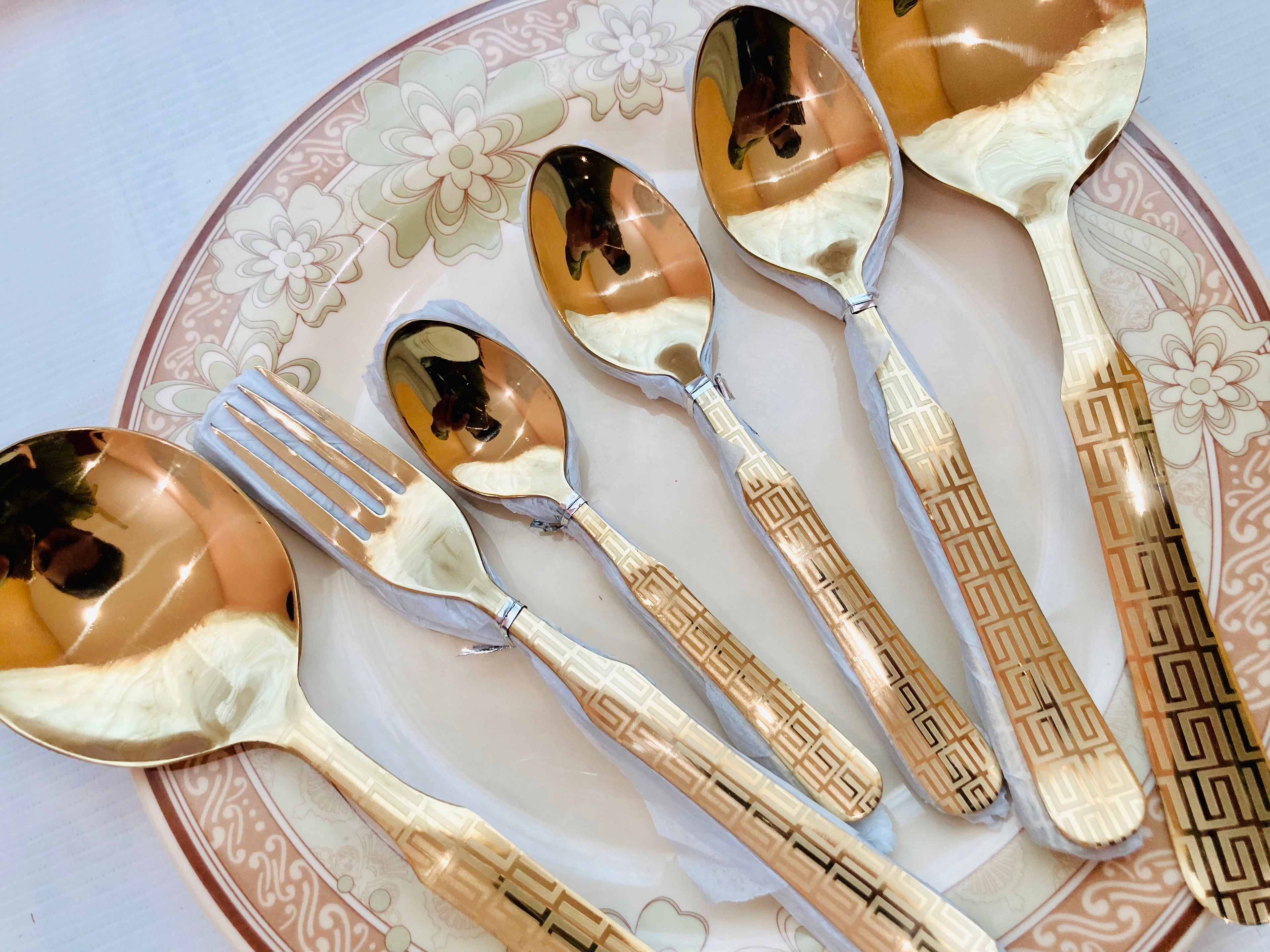 29 pcs Versace design Stainless steel Golden Cutlery Set of spoons